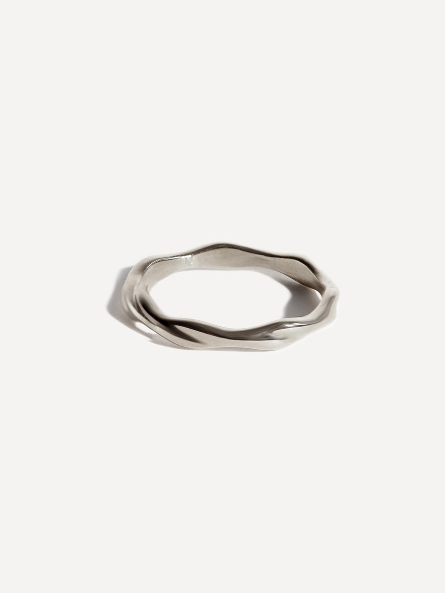 Ottavia Anneke™ | Anillo Clásico de Onda