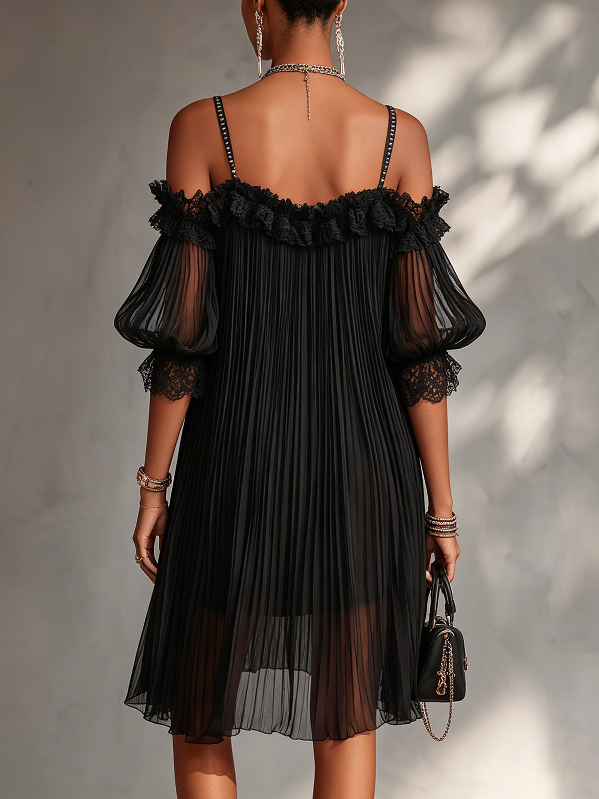 Edurne™ | Mini vestido muselina con hombros descubiertos y bordes de encaje