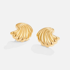 Anneliese – Pendientes dorados con forma