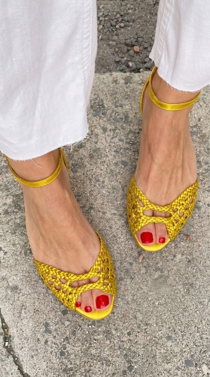 Aurelia™ | Sandalias Trenzadas Doradas