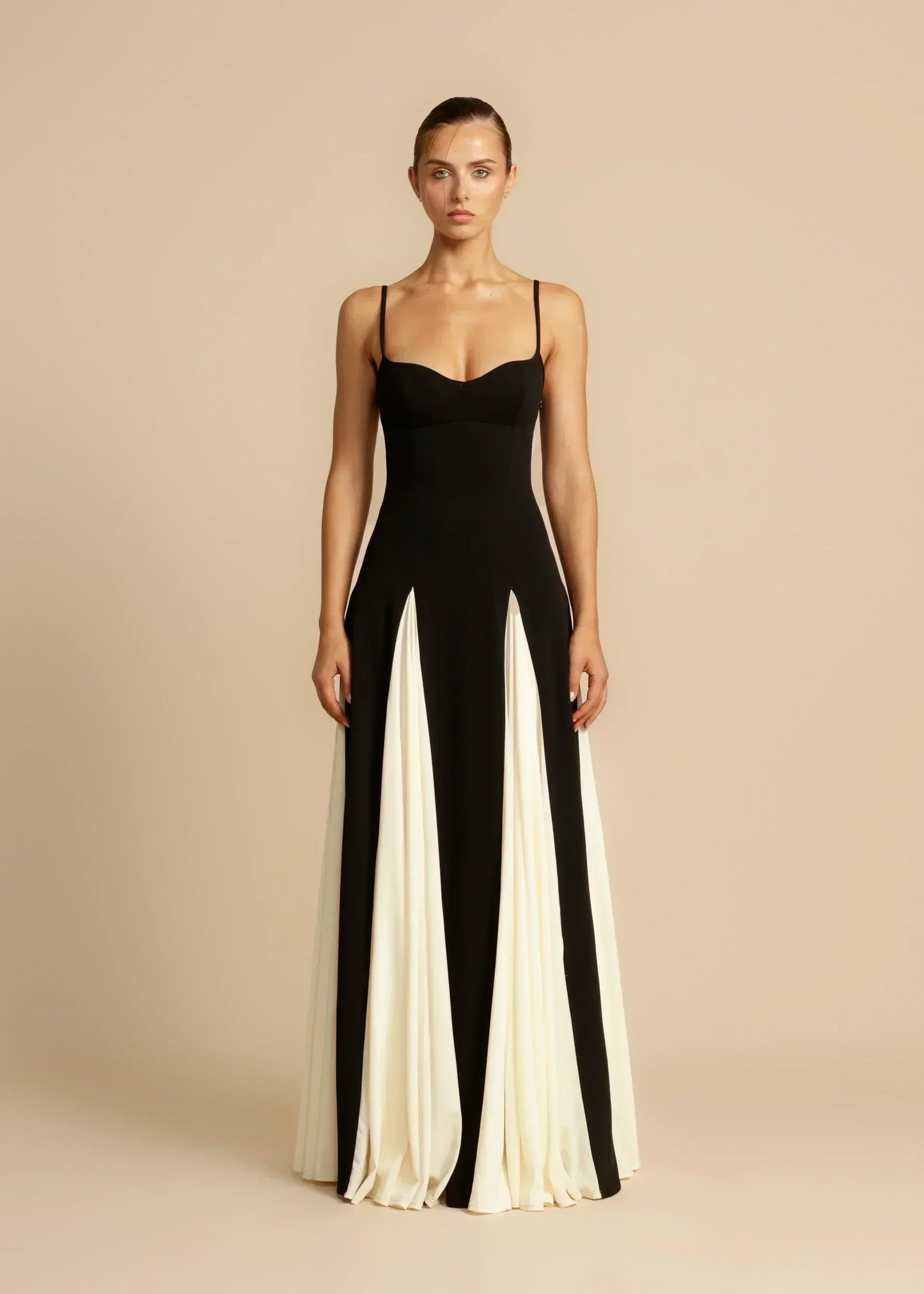 Ida™ | Elegante Vestido Maxi con Volantes en Contraste