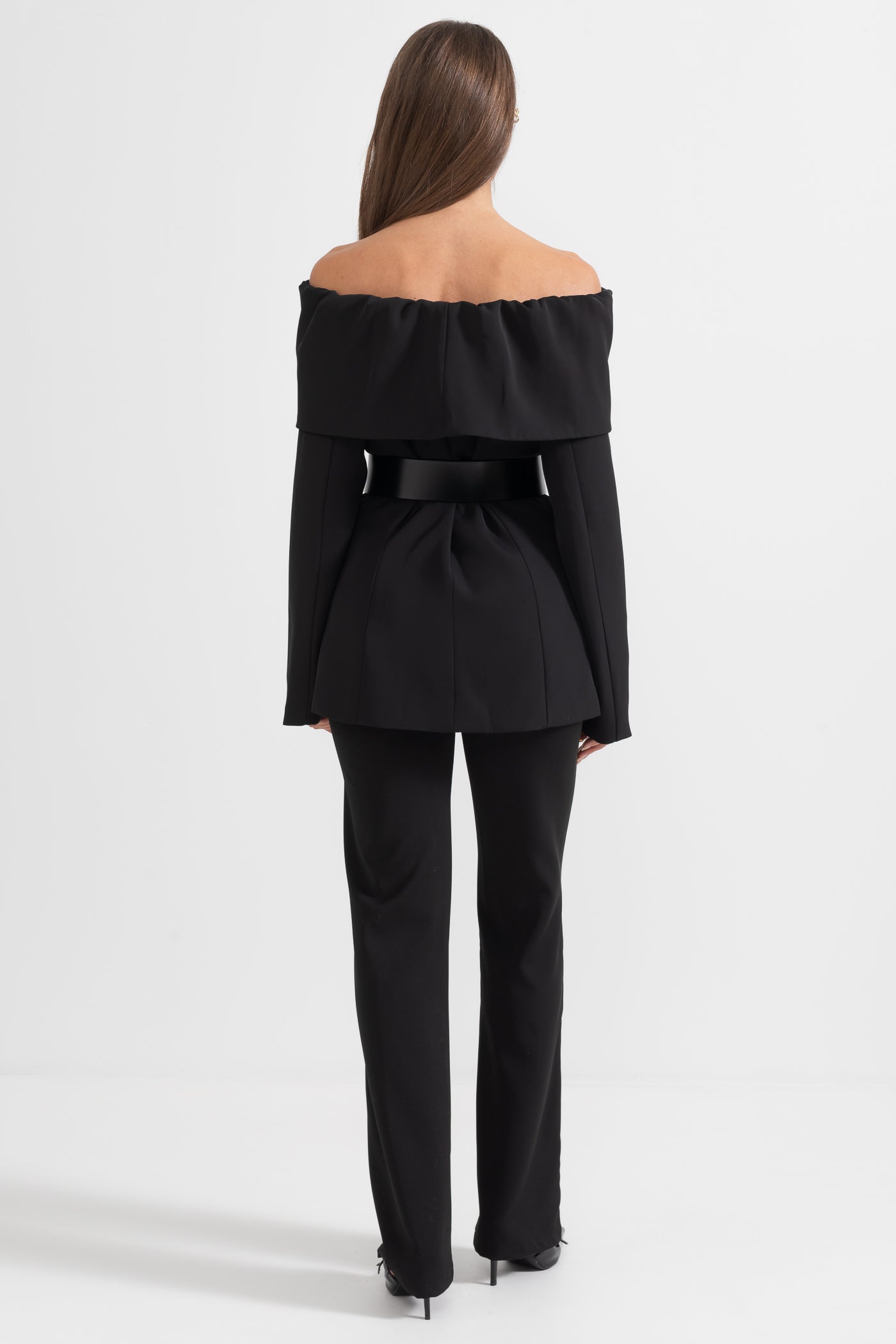 Sélithra™ | Chaqueta negra hombros calados