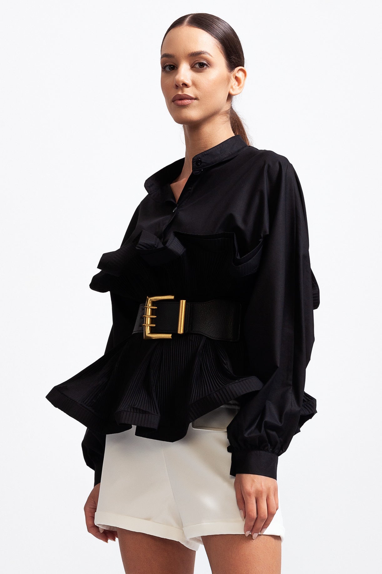 Ophélia™ | Blusa volantes cinturón ancho negro