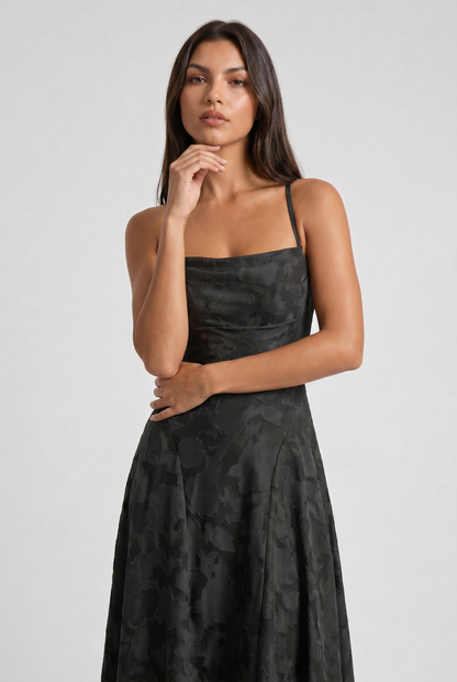 Eloísa™ | Maxi Dress with Cowl Neck and Lace-Up Back