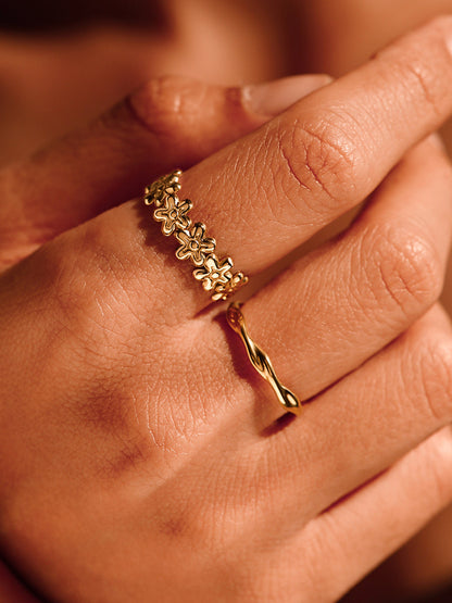 María Almendra™ | Anillo de Flor Silvestre Elegante