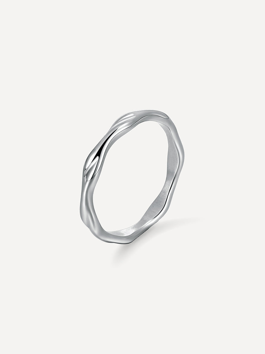 María Verdad™ | Anillo Clásico de Onda