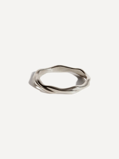 María Verdad™ | Anillo Clásico de Onda