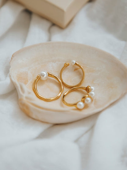 María Lealtad™ | Anillo de Perla Elegante
