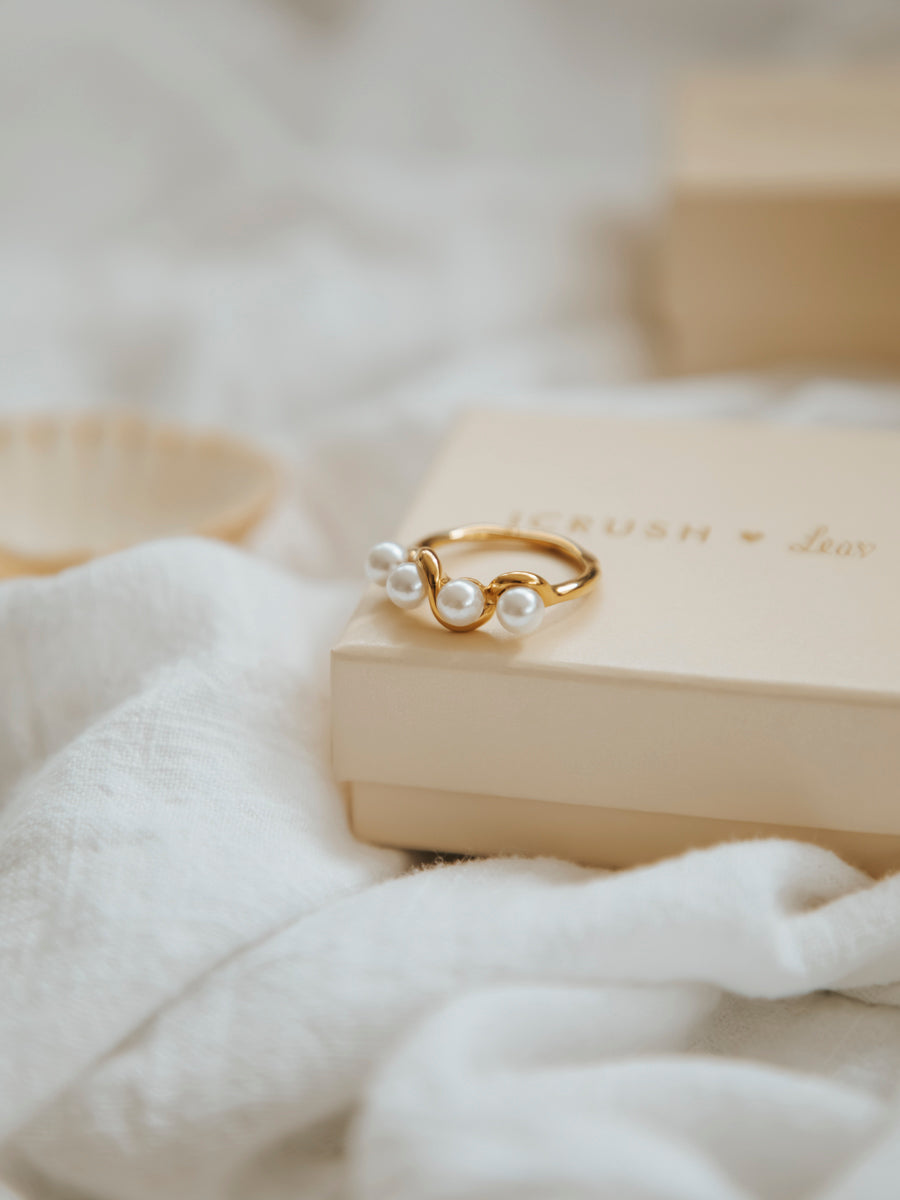 María Lealtad™ | Anillo de Perla Elegante