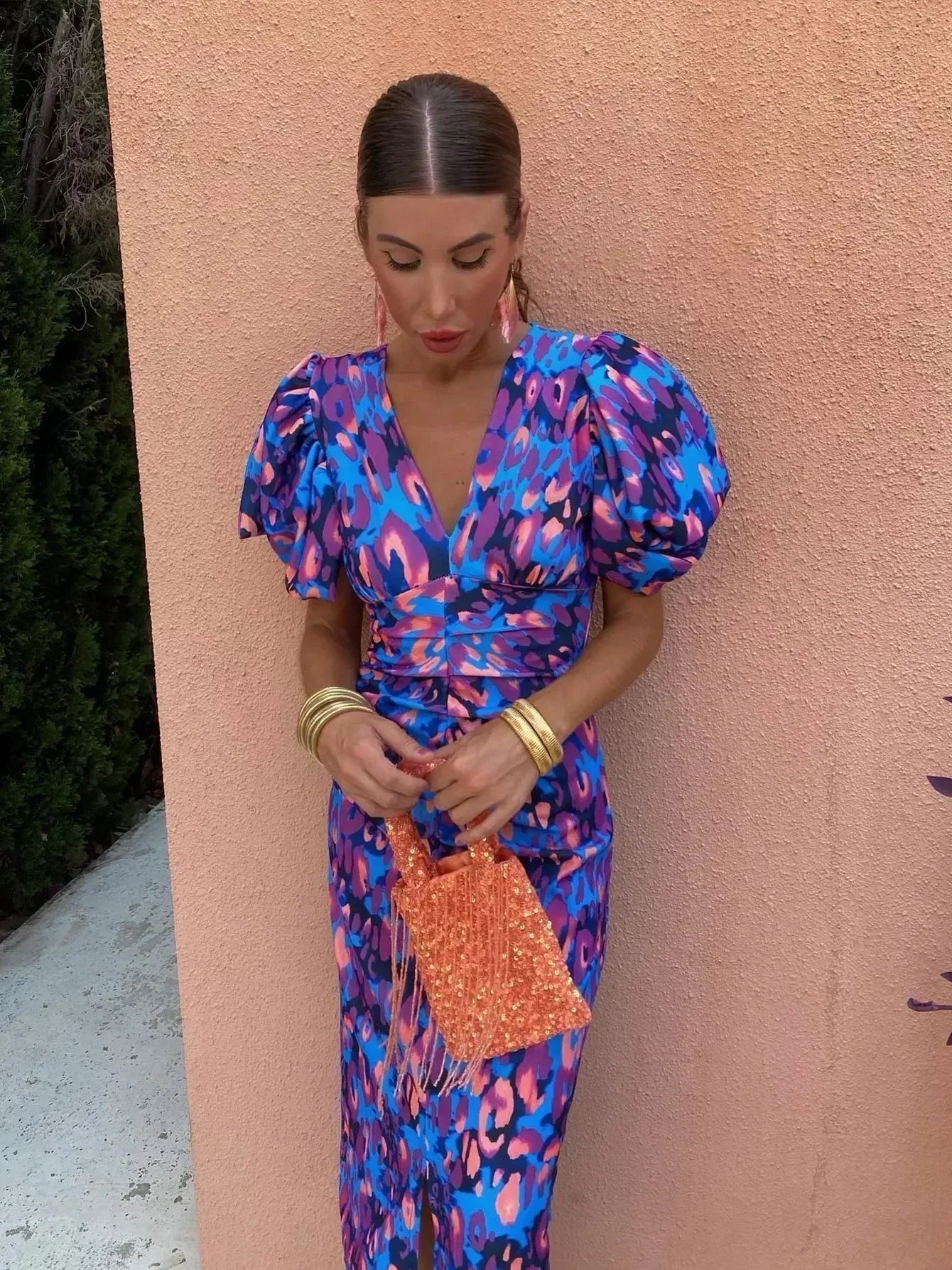 Haydée™ | Vestido Midi Vibrante con Mangas Abullonadas