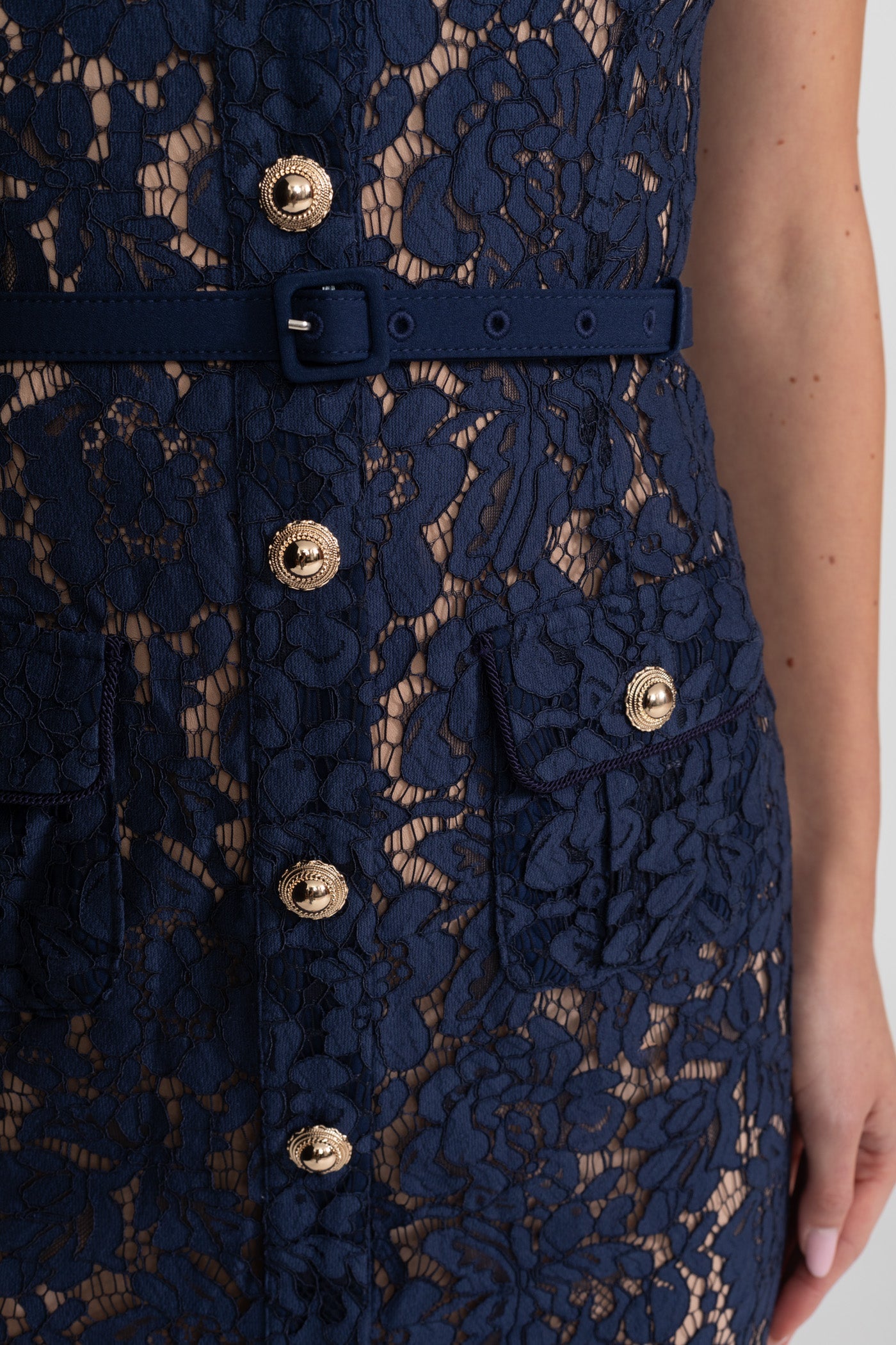 Geneviève™ | Vestido midi encaje floral azul marino
