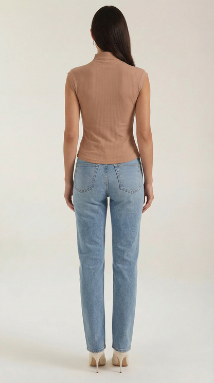 Rosa Zenaida™ | Cassandra: Top Sin Mangas Collection