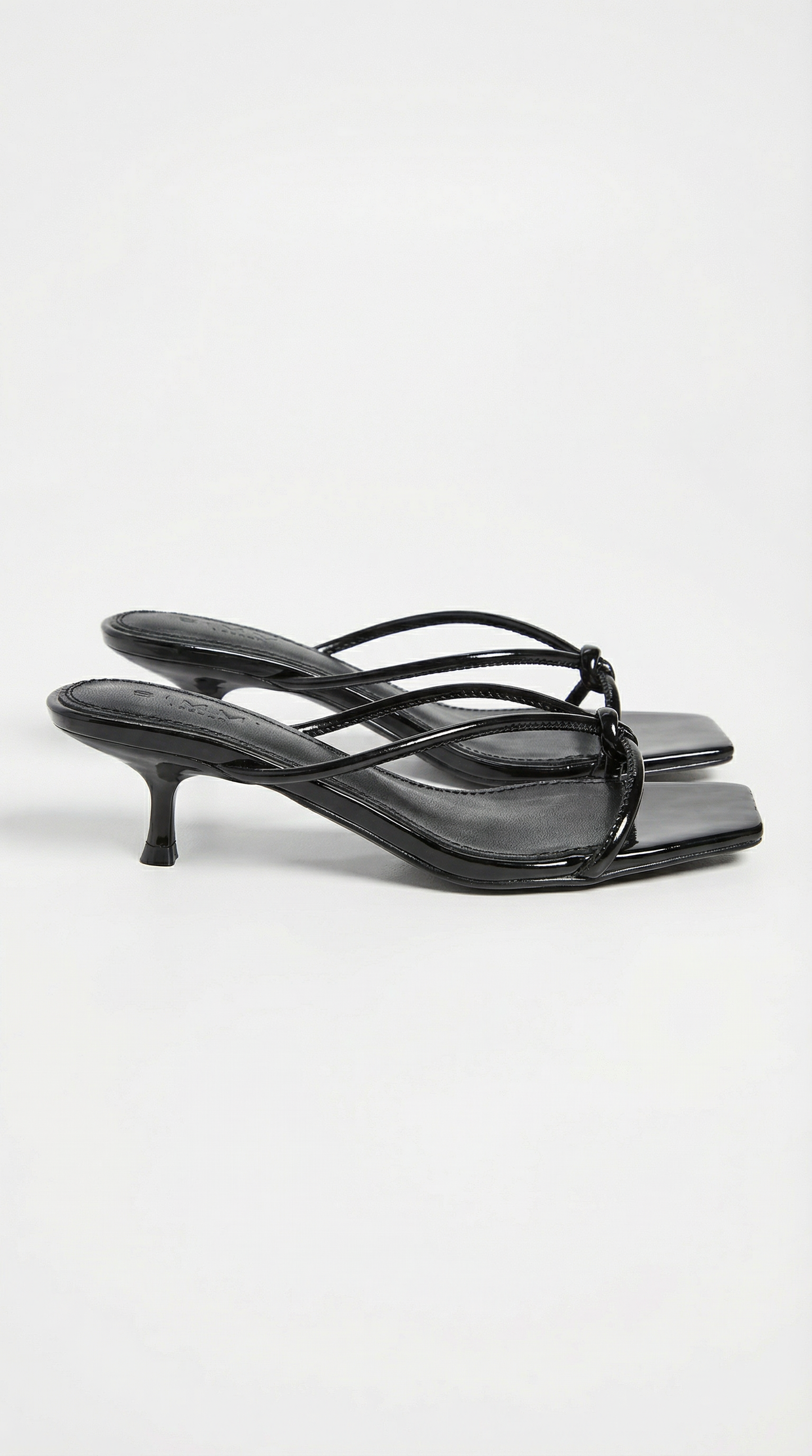 María Aura™ | Sandalias con tacón Christina y detalle de nudo
