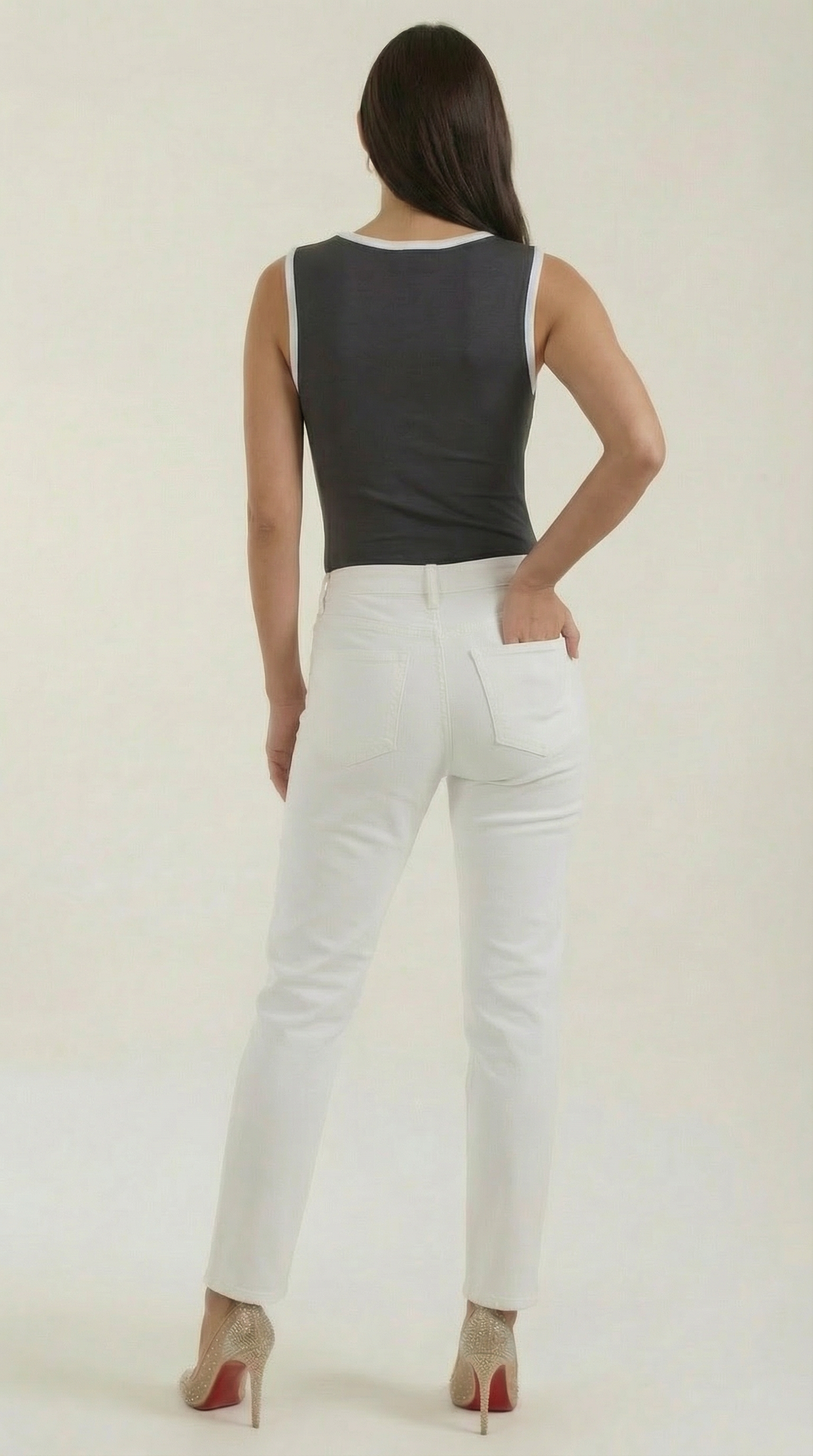 Paula Engracia™ | Top con escote en forma de cuadrado