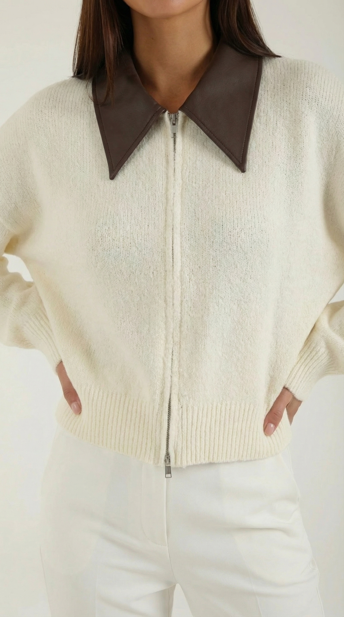 María Marbella™ | Chaqueta Corto de Punto con Cuello