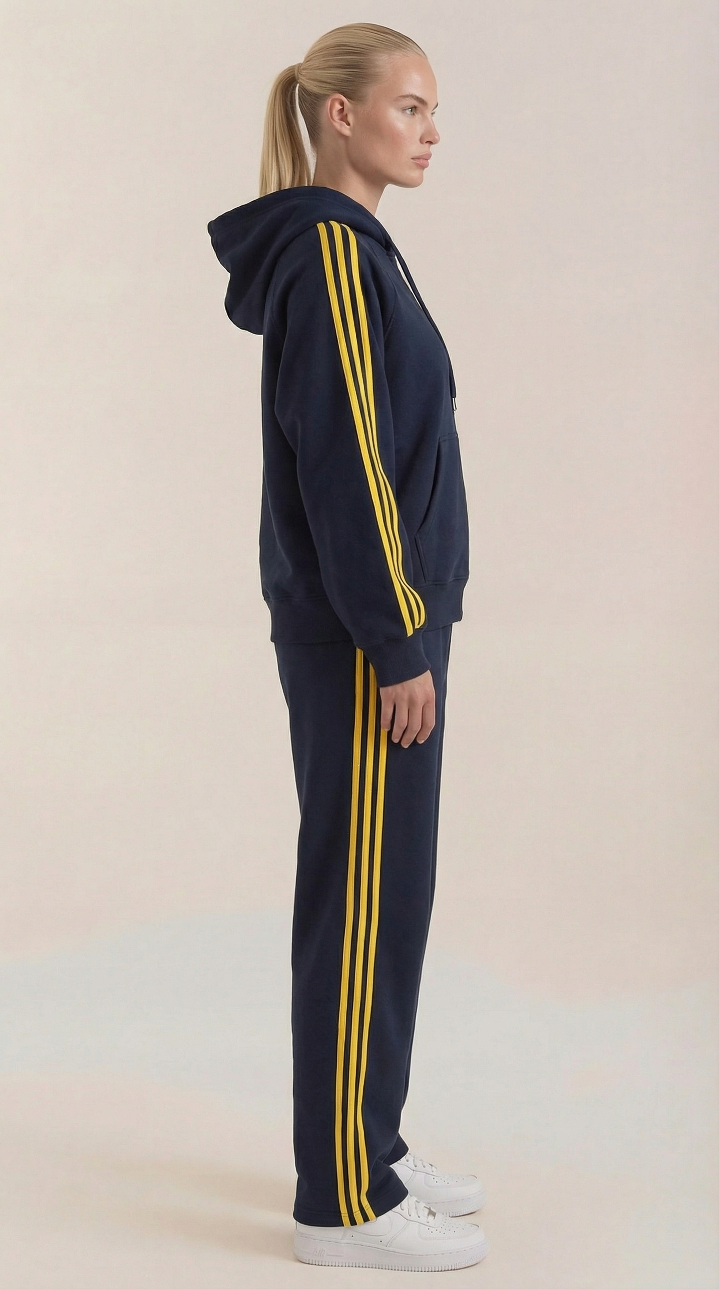 María Iolanda™ | Irma Conjunto Deportivo para Lounge