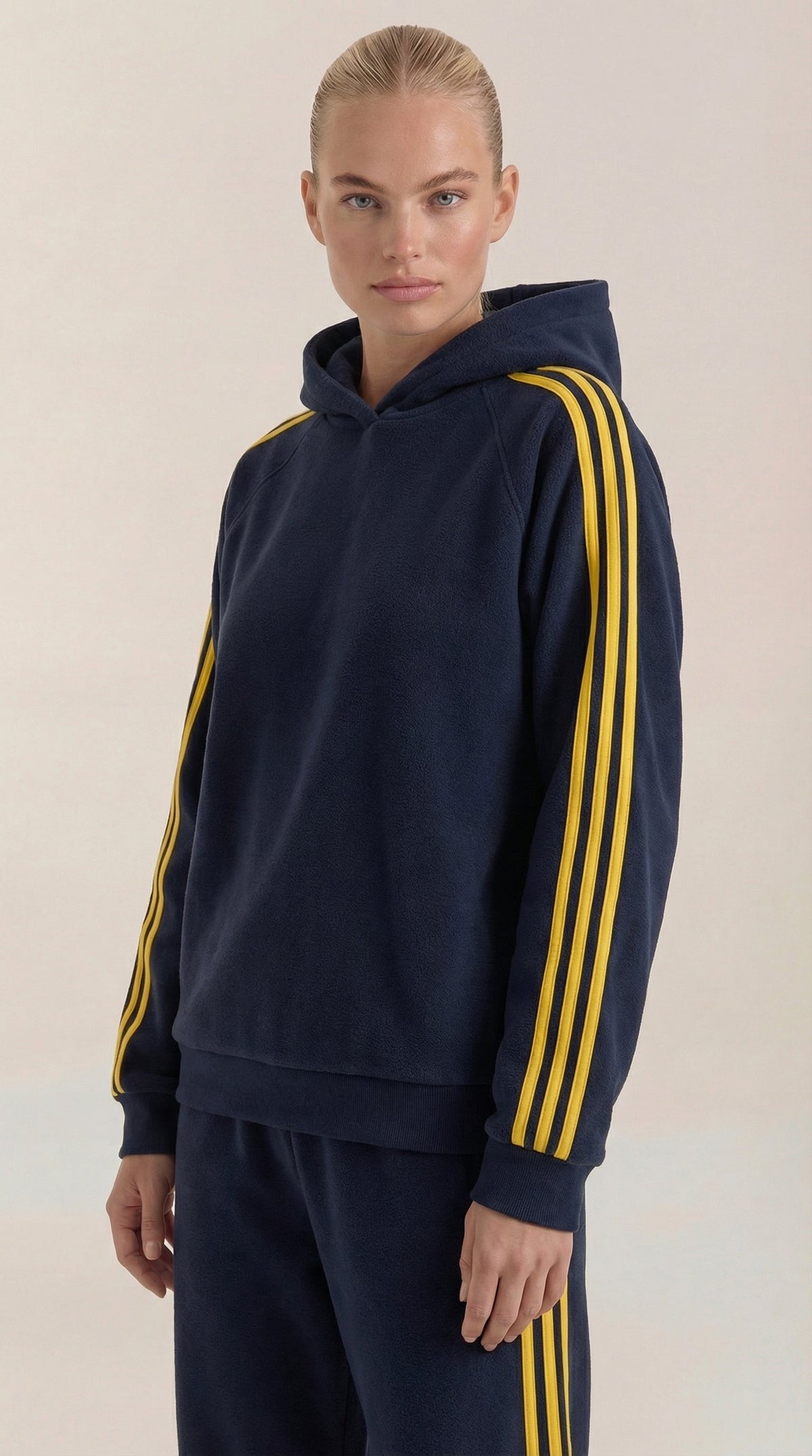 María Iolanda™ | Irma Conjunto Deportivo para Lounge