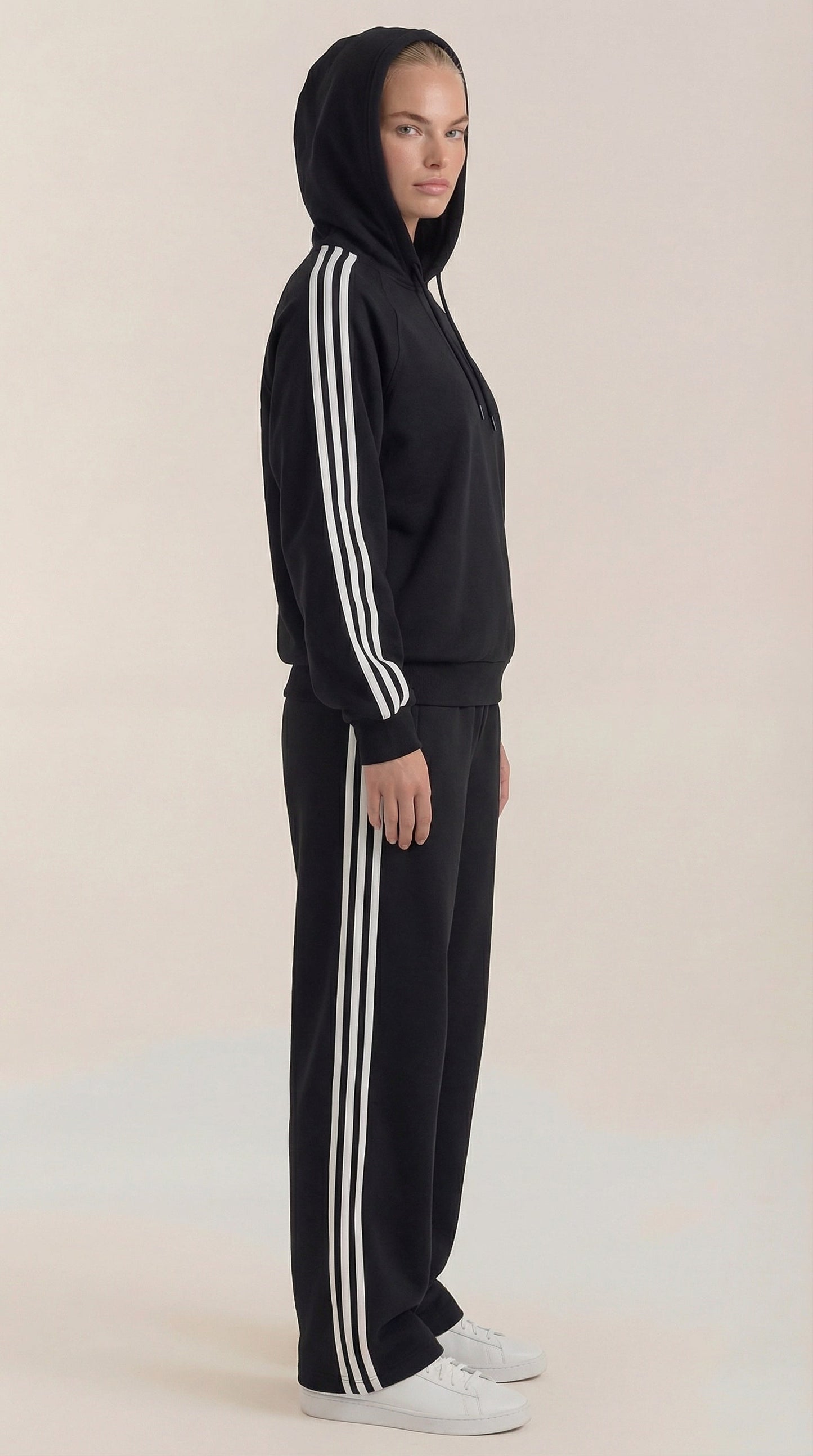 María Iolanda™ | Irma Conjunto Deportivo para Lounge