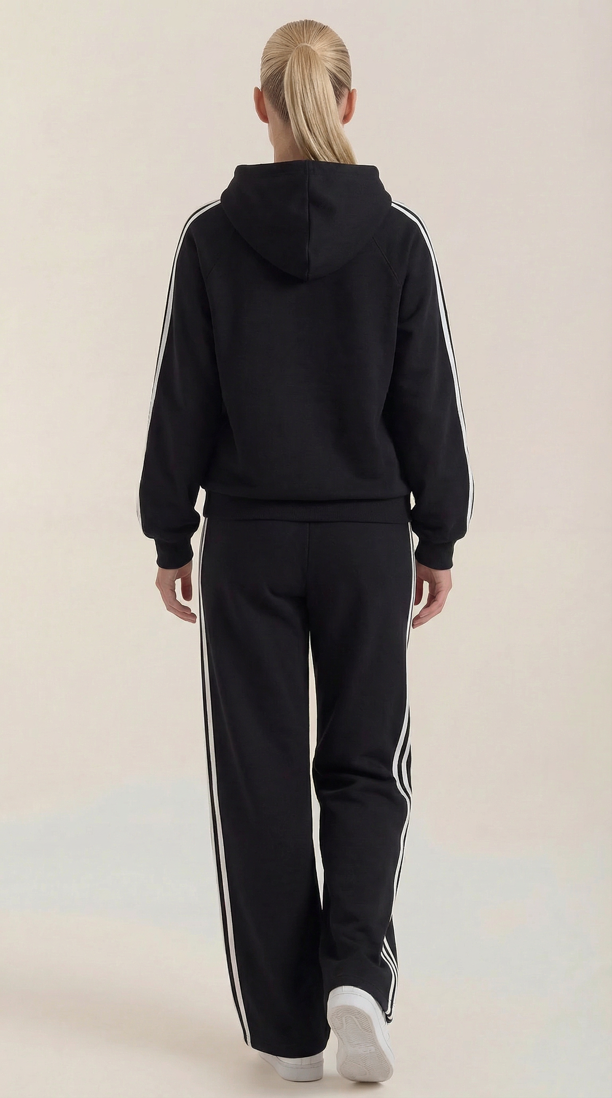 María Iolanda™ | Irma Conjunto Deportivo para Lounge