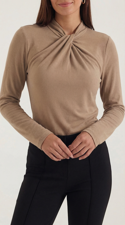 Chloé Silvia™ | Blusa con cuello mock y lazo