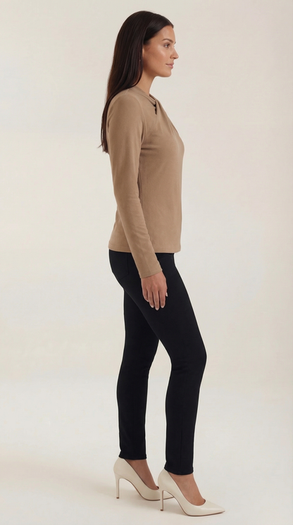 Chloé Silvia™ | Blusa con cuello mock y lazo