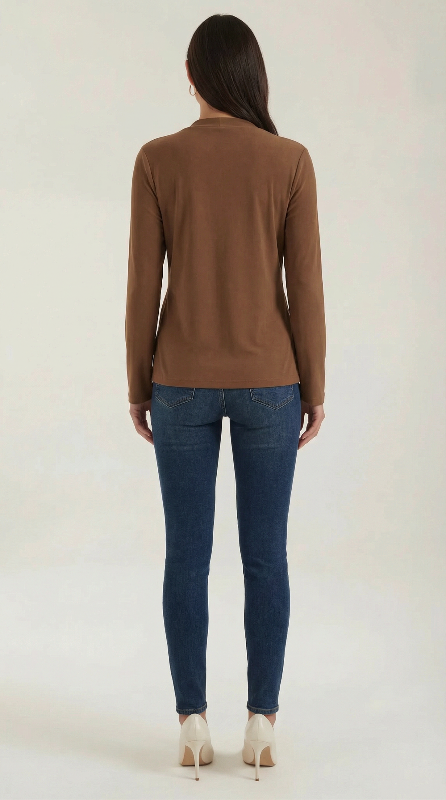 Chloé Silvia™ | Blusa con cuello mock y lazo