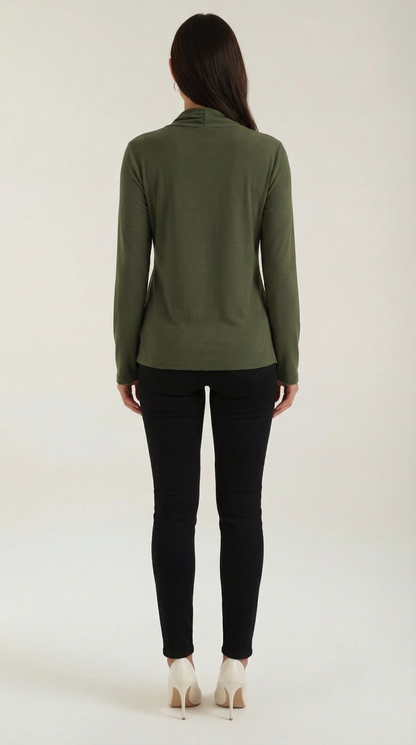Chloé Silvia™ | Blusa con cuello mock y lazo