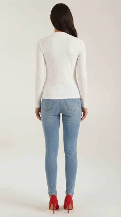 Chloé Silvia™ | Blusa con cuello mock y lazo