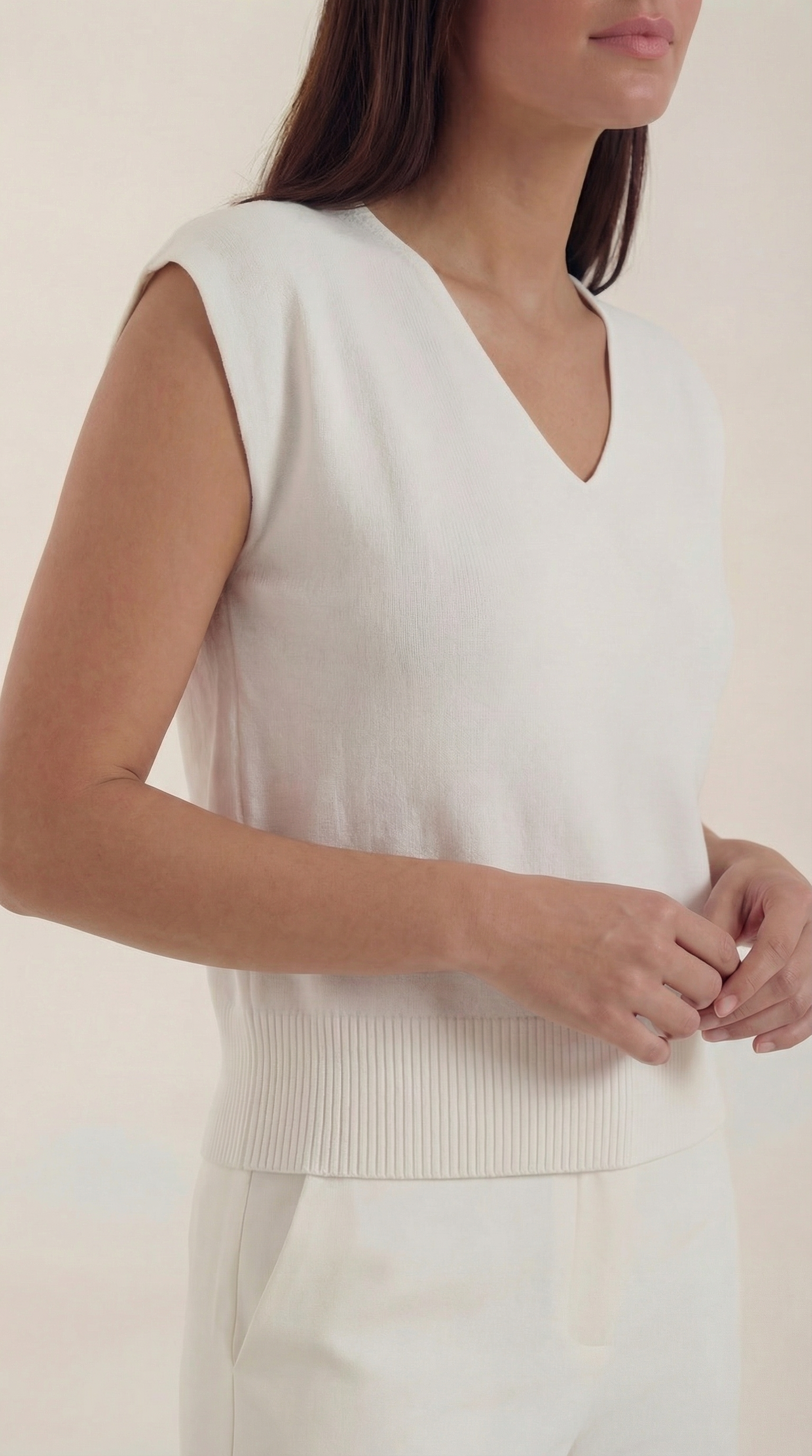 Ana Eulalia™ | Blusa Kim con escote en V
