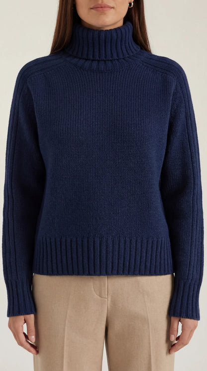 Waltraud Manon™ | Suéter Oversize de Cuello Alto