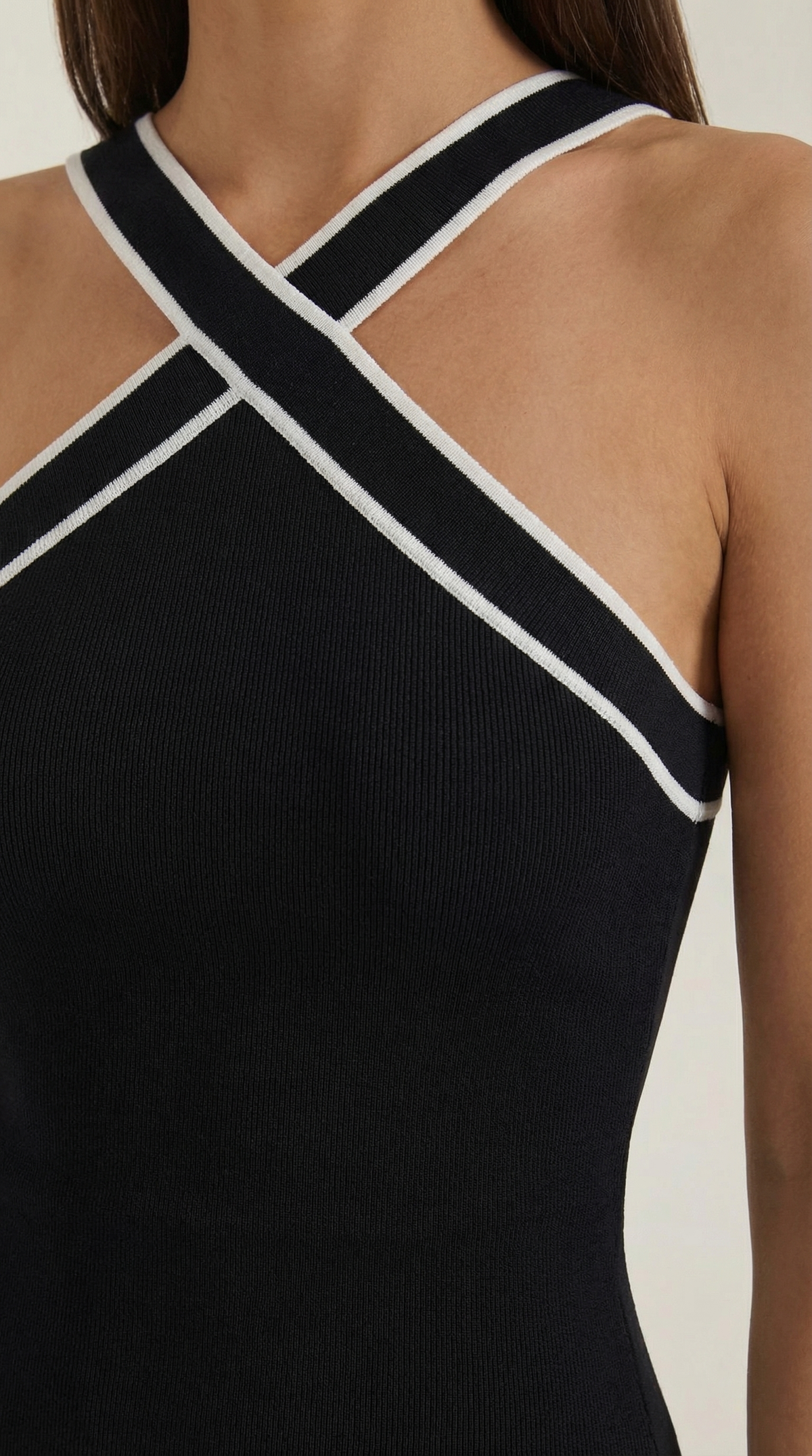 Pepa Marisol™ | Top Halter con Diseño entrelazado