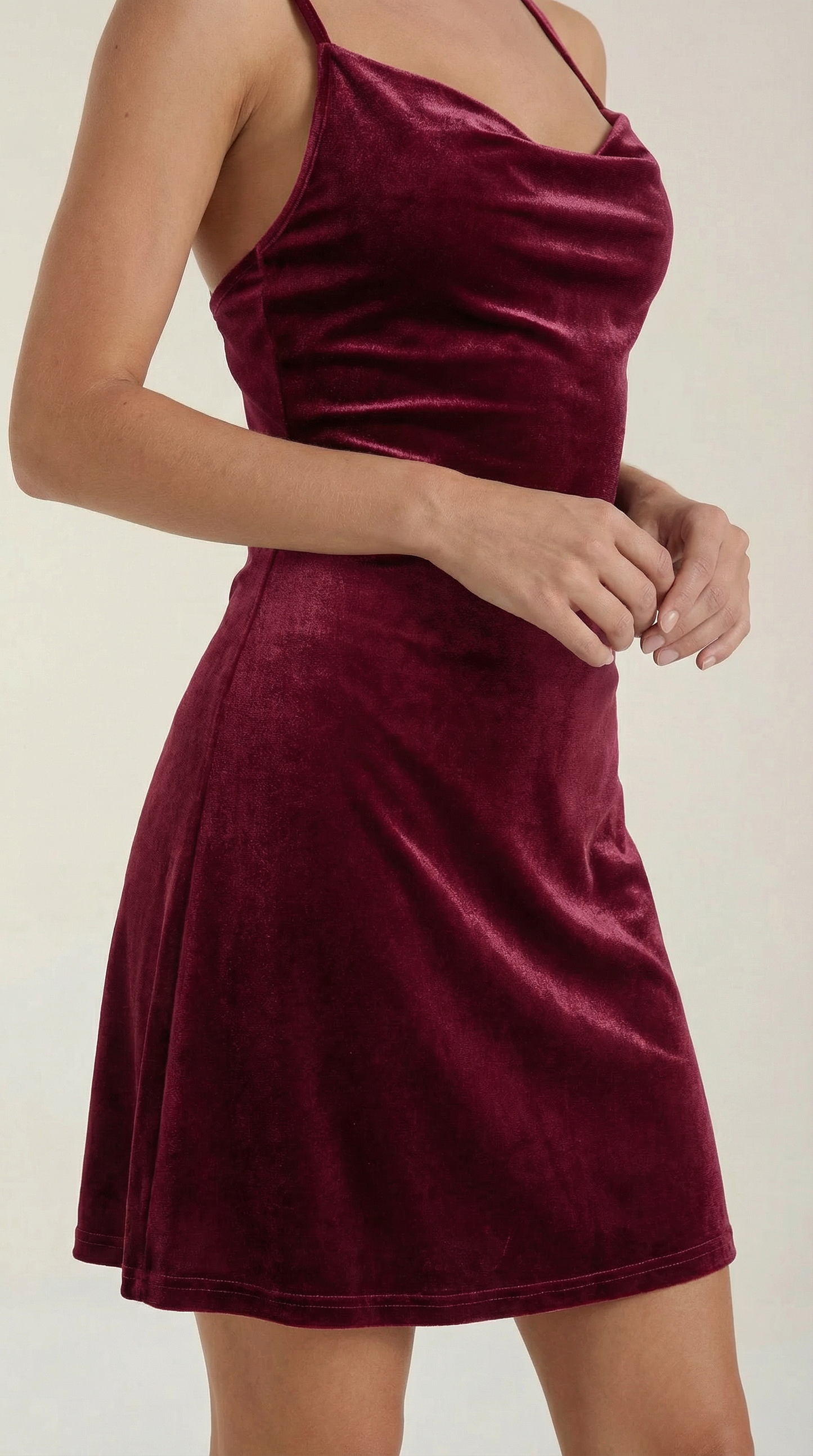 Ana Betania™ | Vestido Verde Oliva de Tirantes Cortos