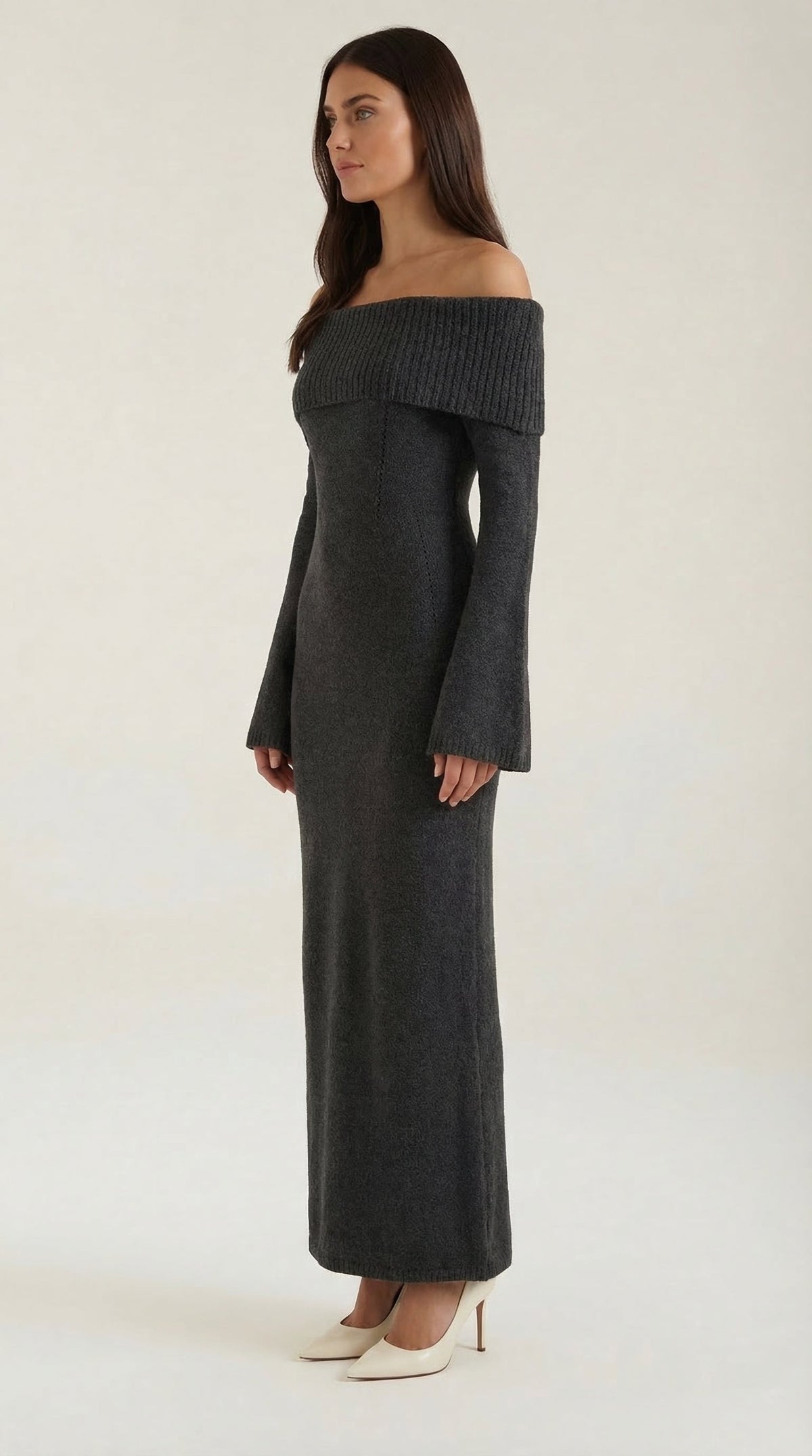 Ana Ambar™ | Vestido largo ajustado con hombros descubiertos de Quinlan