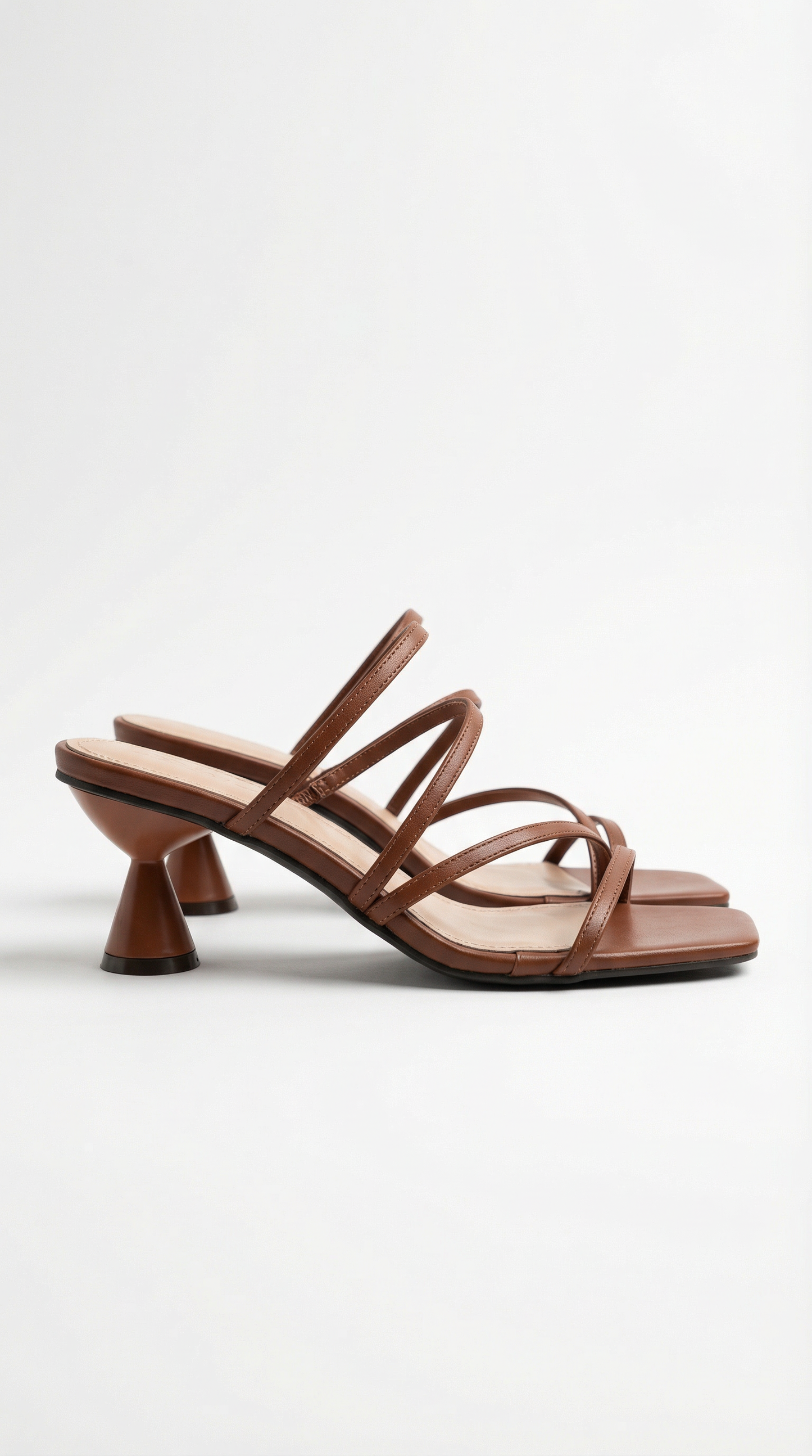María Bernarda™ | Sandalias de tiras Stephanie con tacón alto