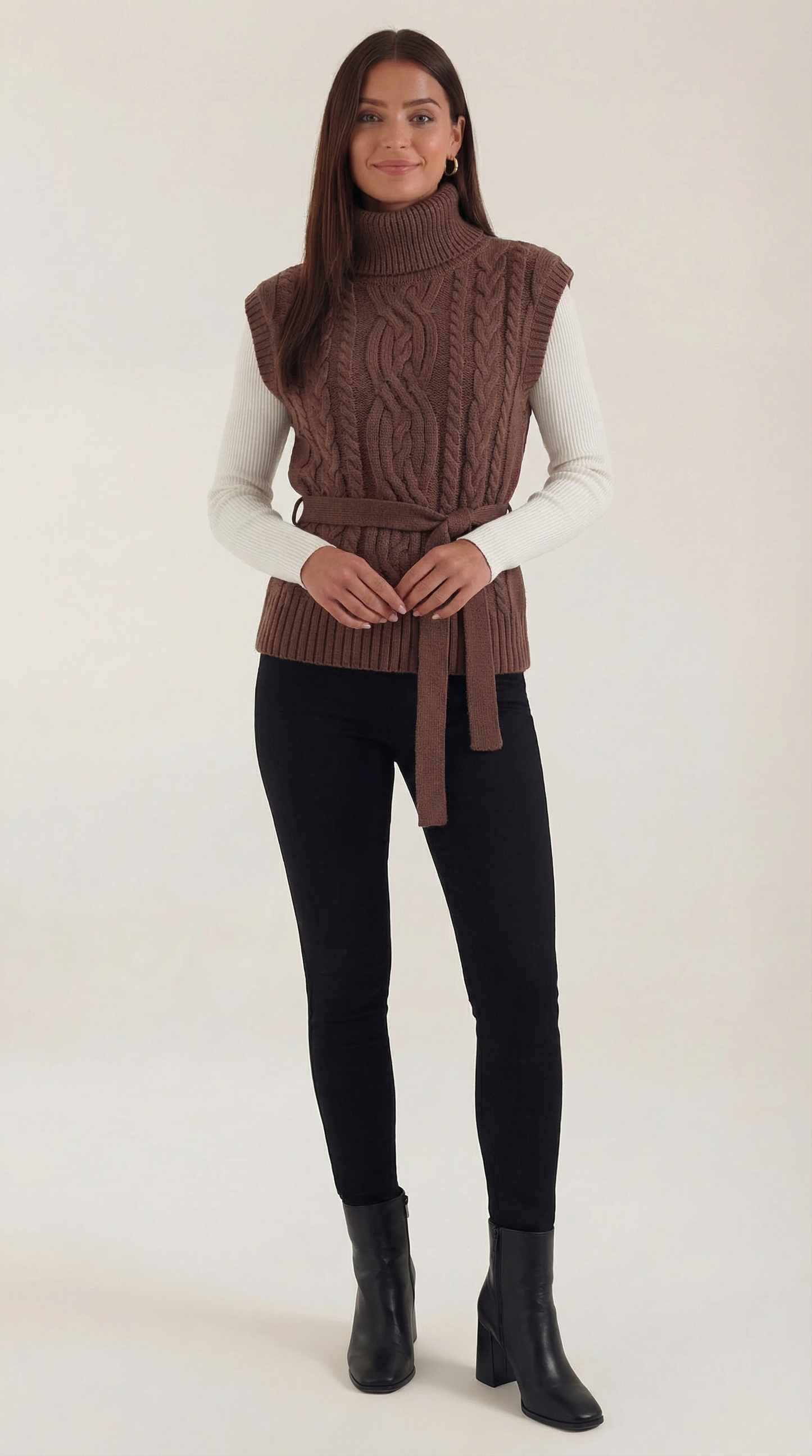 Estibaliz Nala™ | Chaleco de punto trenzado con cuello alto