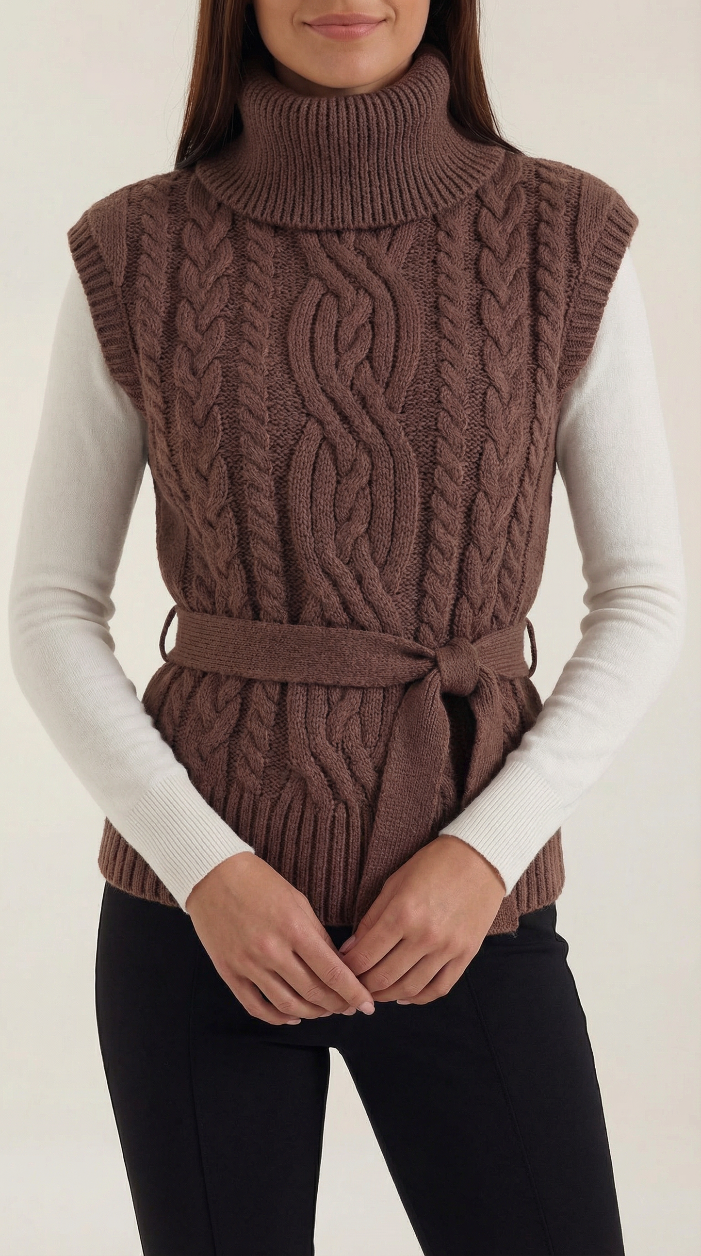 Estibaliz Nala™ | Chaleco de punto trenzado con cuello alto