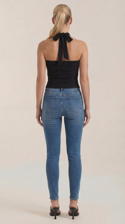 Tania Ivy™ | Top Halter con Tirantes en X
