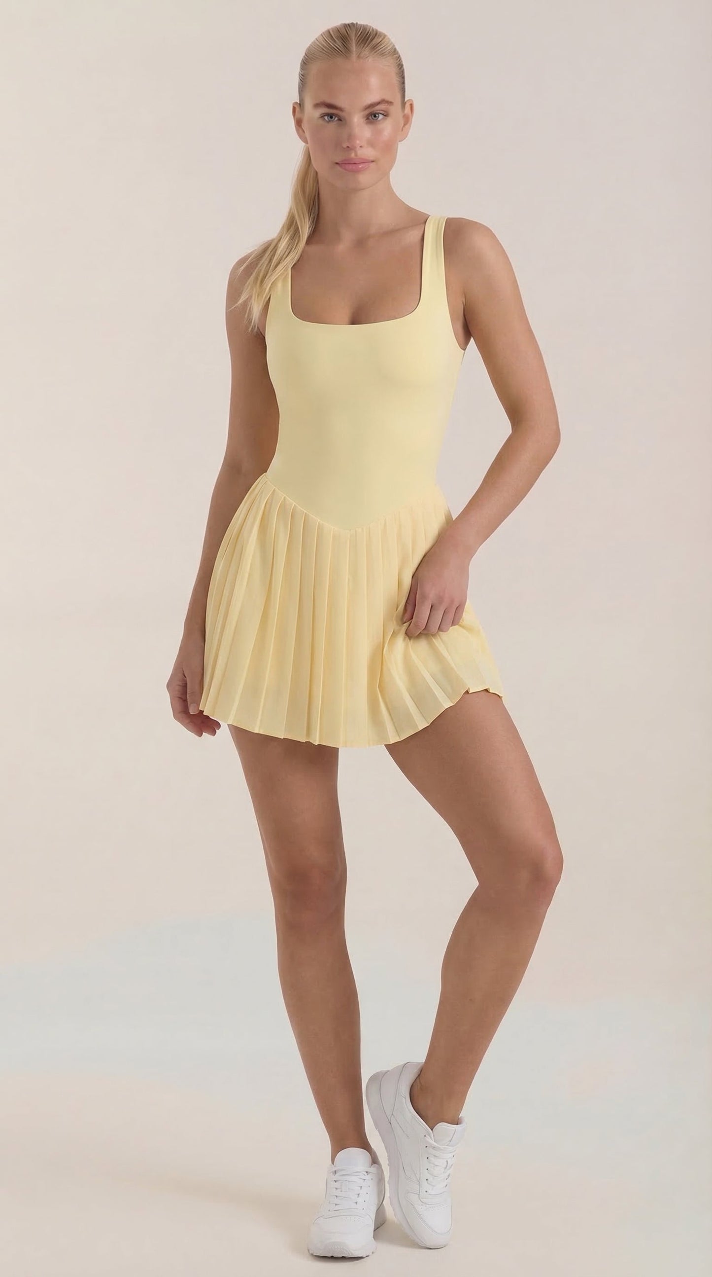 Rosa Remedios™ | Vestido Corto Plisado Deirdre