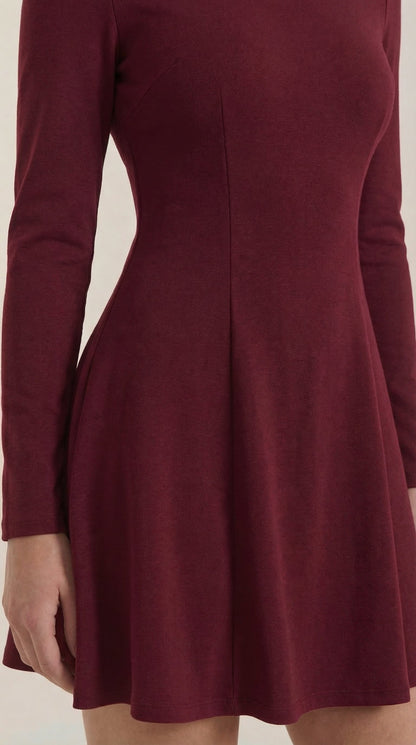 Ana Jael™ | Vestido Corto de Manga Larga Ébano