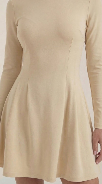 Ana Jael™ | Vestido Corto de Manga Larga Ébano