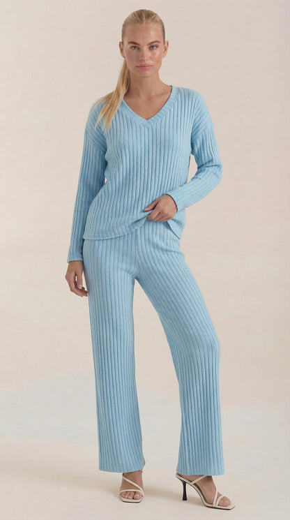 María Isela™ | Conjunto Matilda de Punto con Escote en V Texturizado