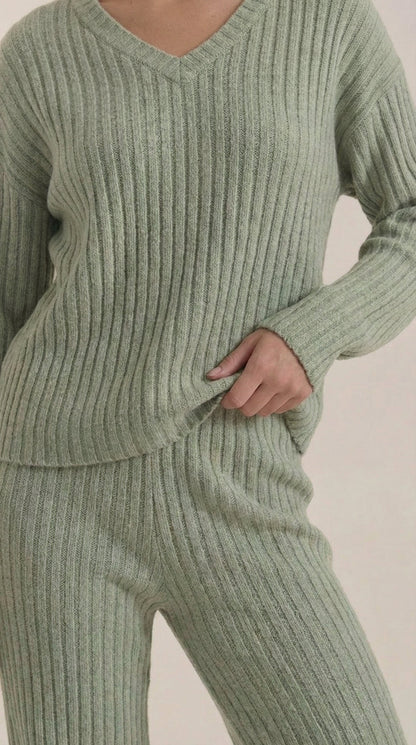 María Isela™ | Conjunto Matilda de Punto con Escote en V Texturizado