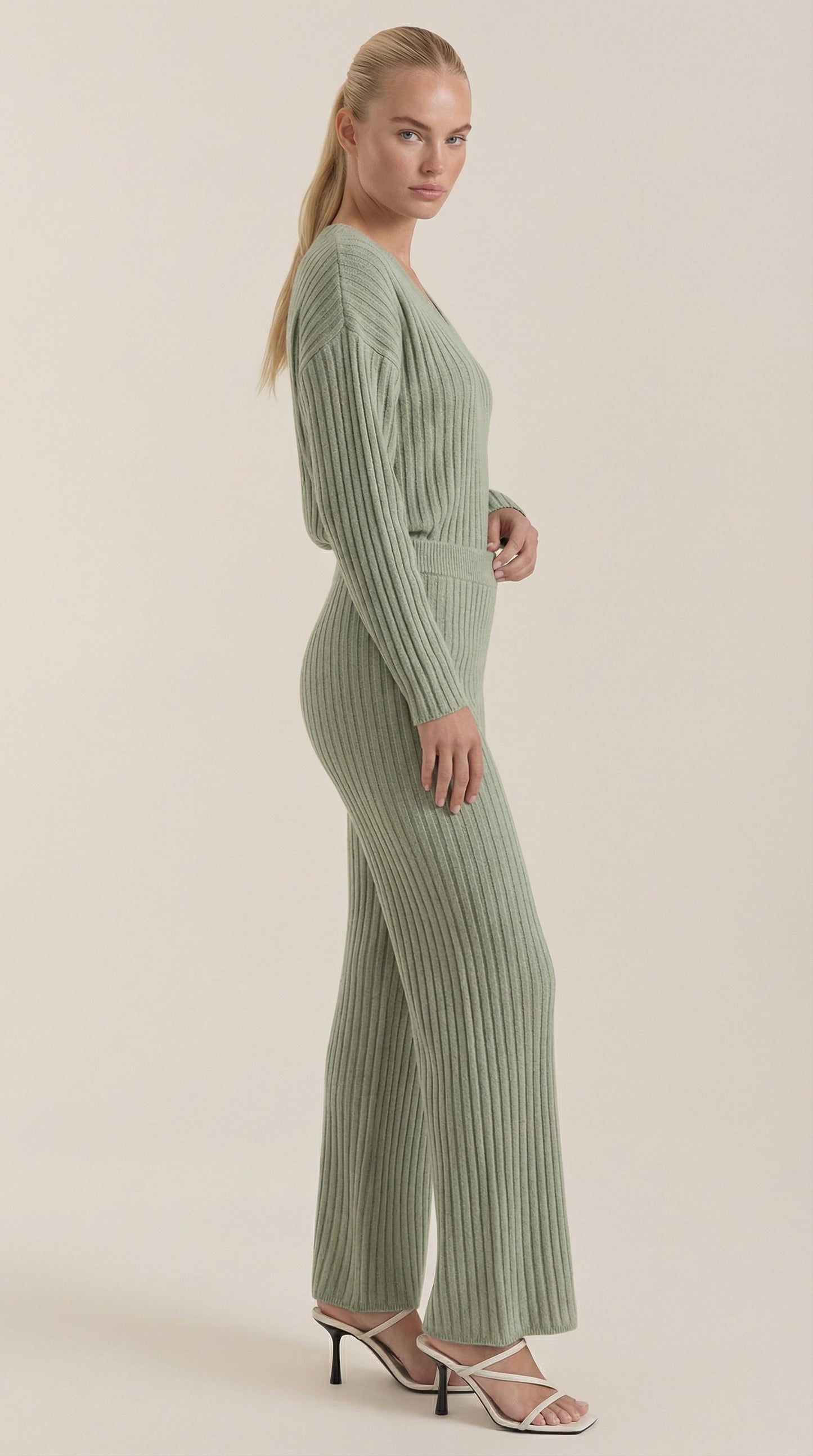 María Isela™ | Conjunto Matilda de Punto con Escote en V Texturizado