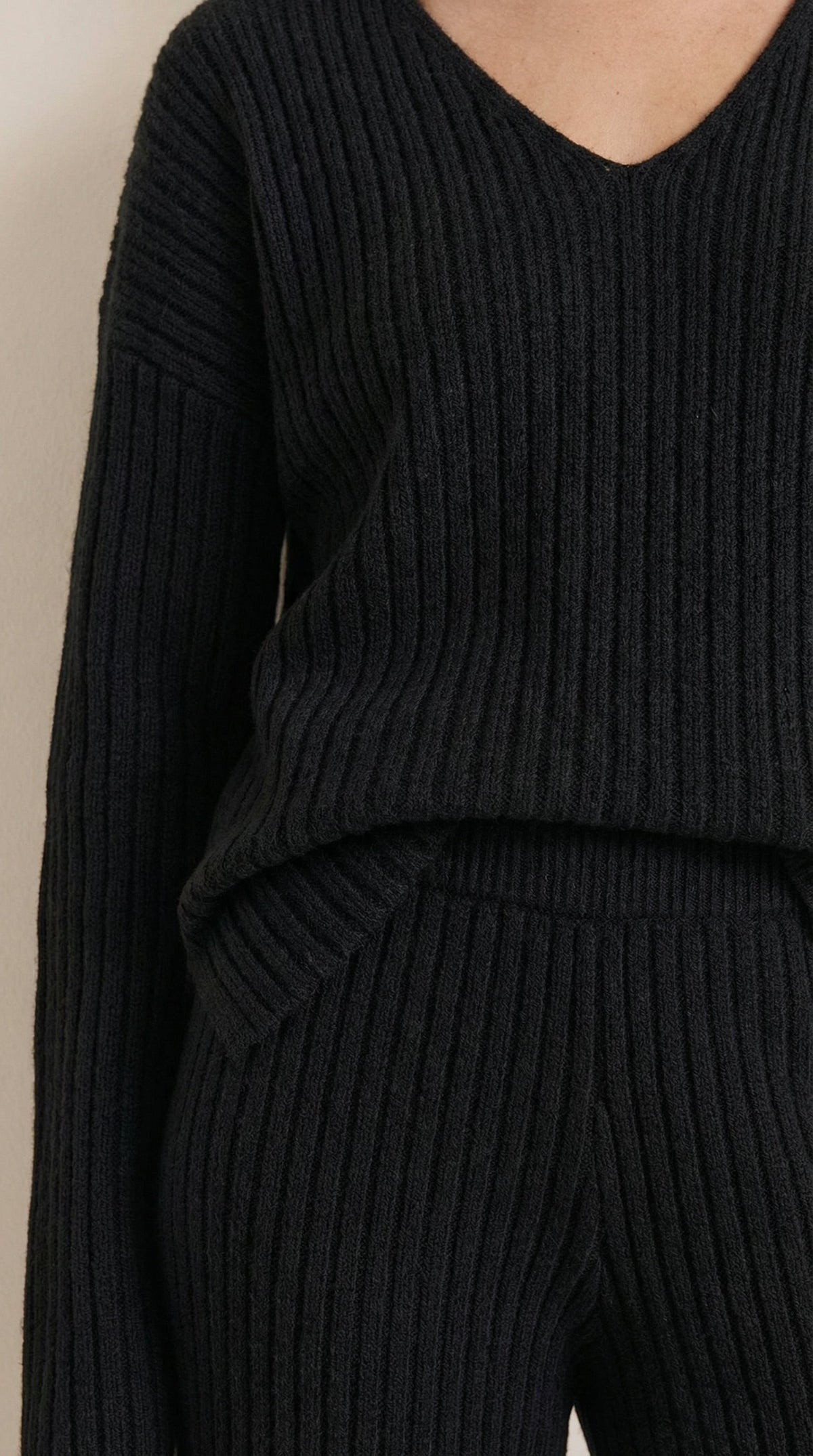 María Isela™ | Conjunto Matilda de Punto con Escote en V Texturizado