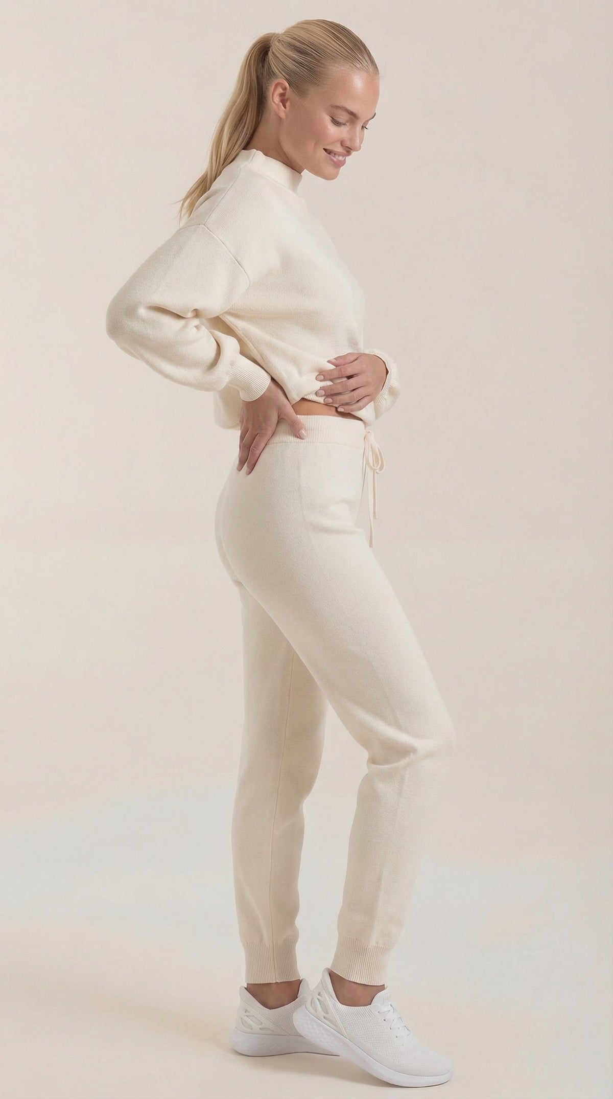 María Jacinta™ | Conjunto Lounge Mavis Strick con Cuello Alto