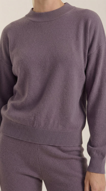 María Jacinta™ | Conjunto Lounge Mavis Strick con Cuello Alto