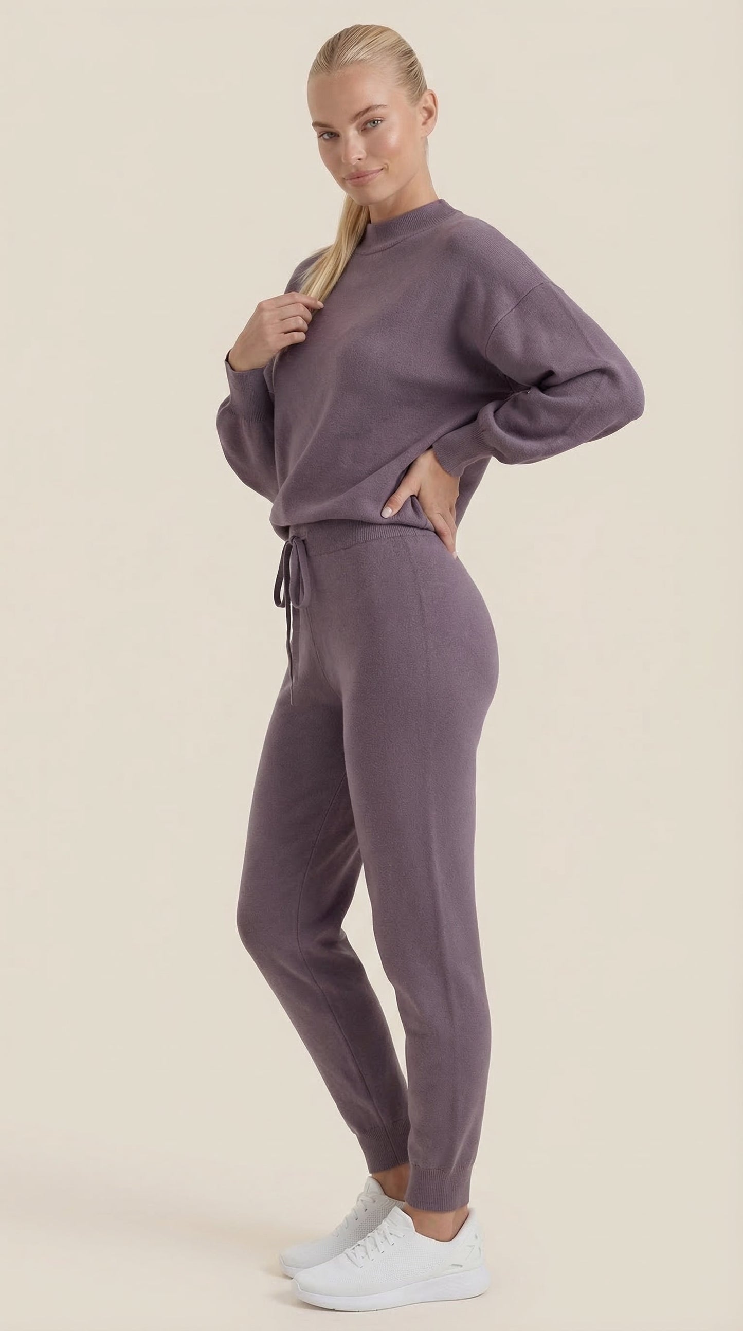 María Jacinta™ | Conjunto Lounge Mavis Strick con Cuello Alto