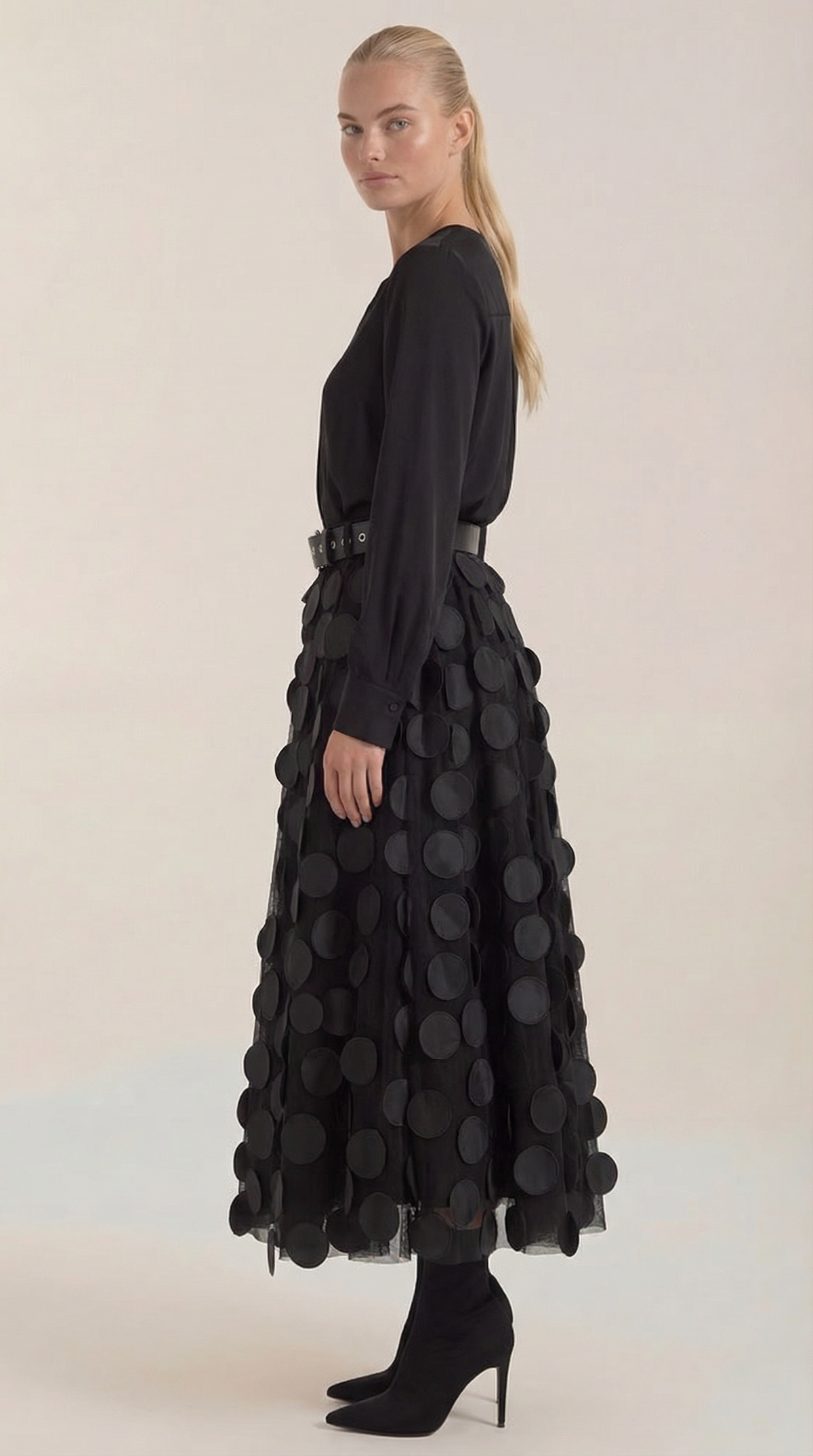 Costanza Amira™ | Falda Midi de Malla con Detalles de Puntos