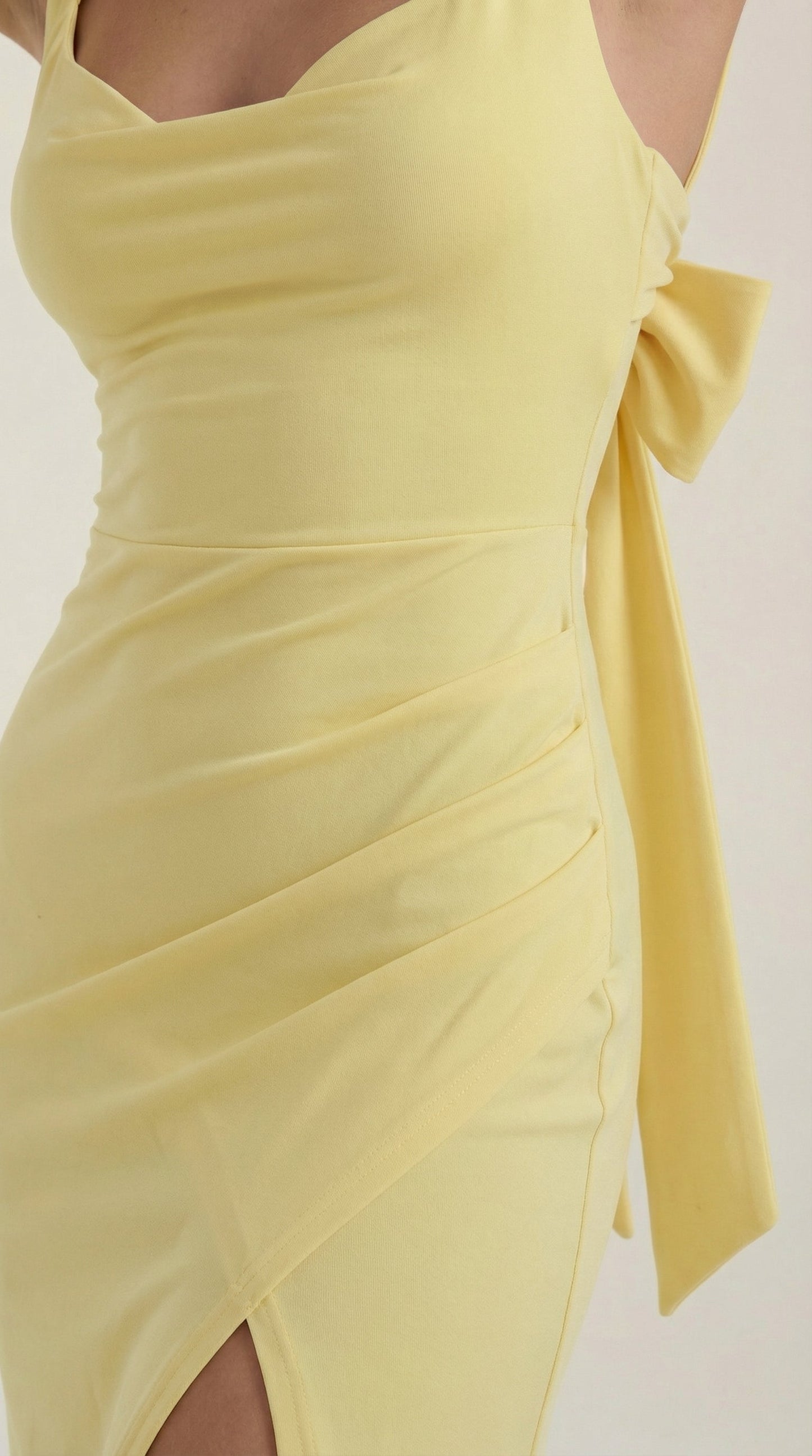 Ana Ronda™ | Vestido Maxi Rhoda con Detalles Fruncidos