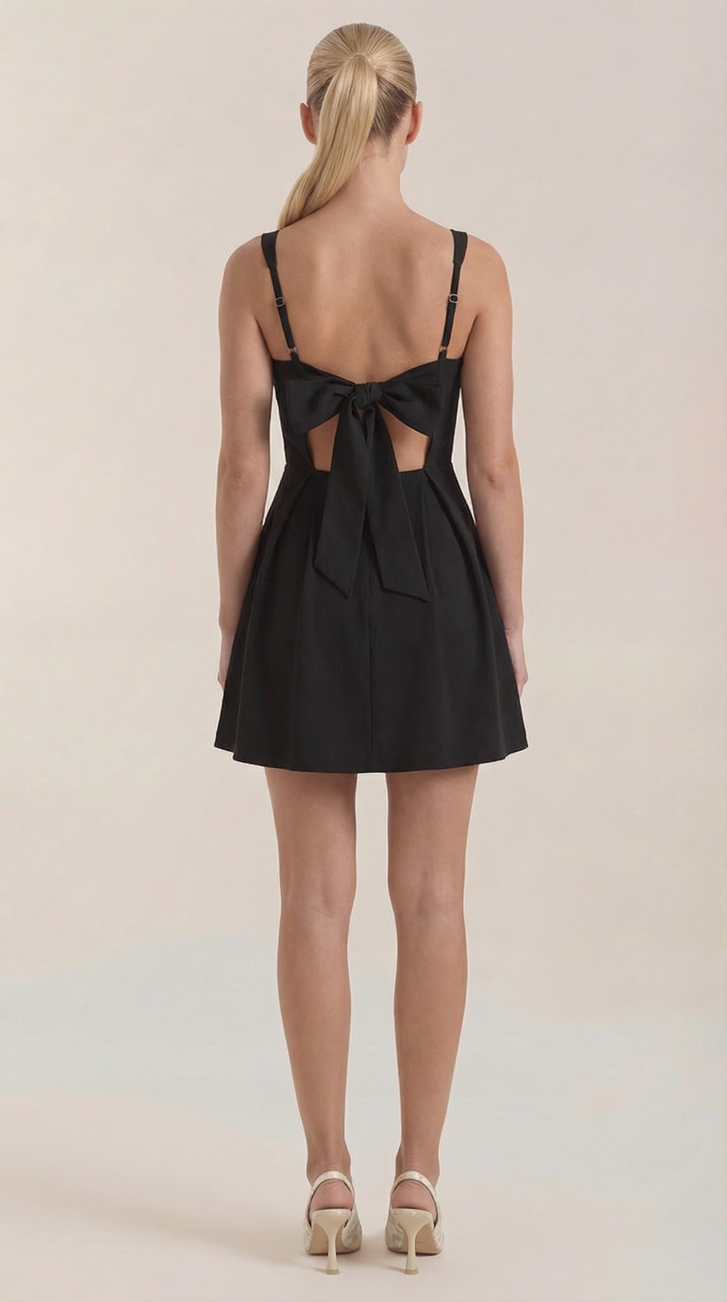 Chloé Mathilde™ | Vestido Corto Plisado